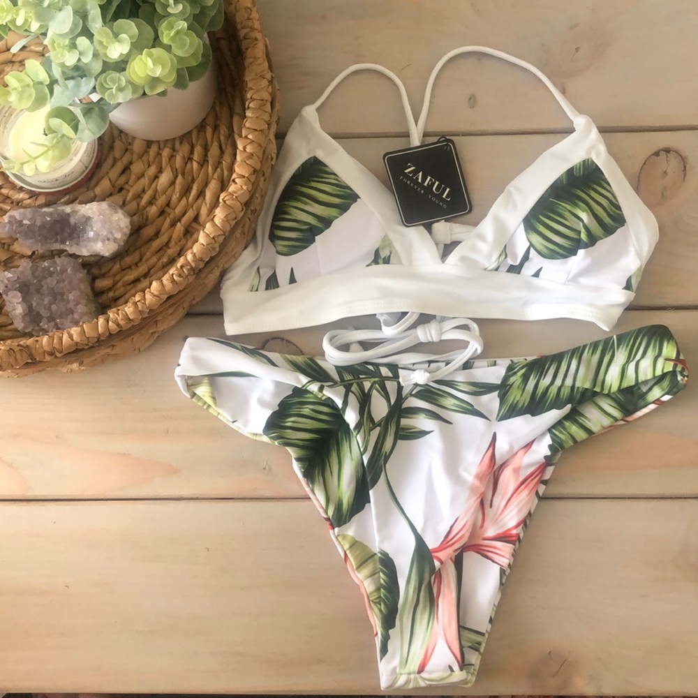 Zaful tropical criss cross lace up bikini
